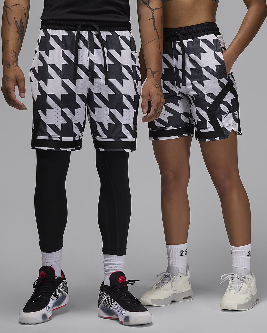 Black and white diamond shorts new arrivals